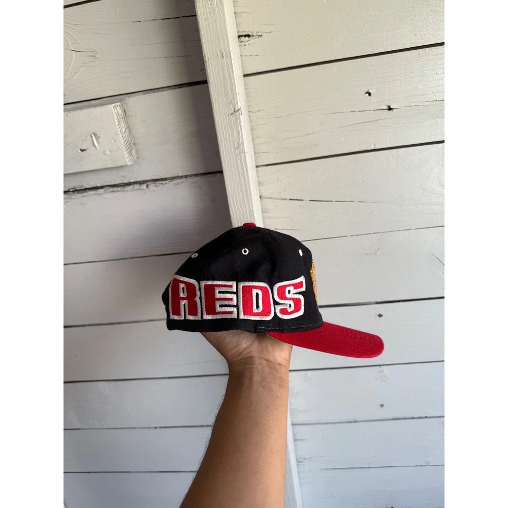 Vintage Manchester United FC Snapback Hat Reds Split Panel Black White Red Cap